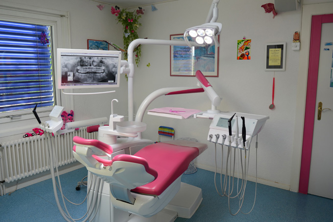 Salle de soins dentaires à Bussigny